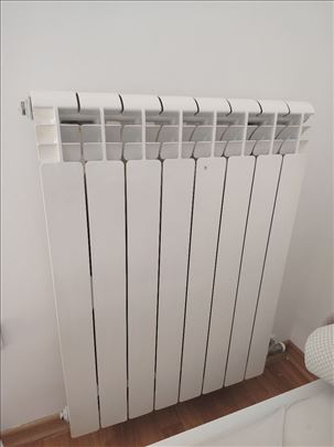 Radijator nekorišćen, 8 rebara