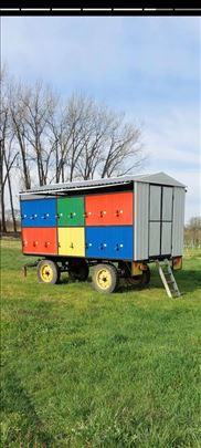 Pčelarska prikolica 