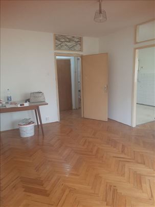 Prodaje se jednosoban stan u Stanovu