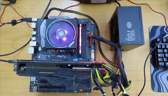AMD Ryzen 7 2700X + ASUS Rog Strix B350-F Gaming