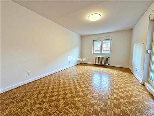 Bežanijska kosa 1 | 201 m² | Kuća u nizu sa dvoriš