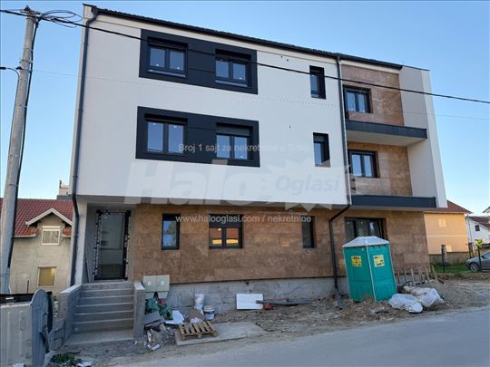 Dvosoban stan Ledine novogradnja 