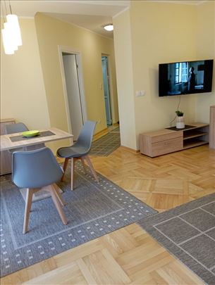 Obilićev venac-41,5m2-jednoiposoban-namešten stan