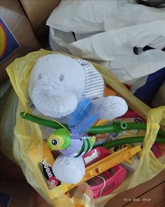 Odeća i obuća za decu novo