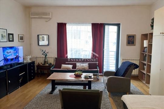 Odličan stan na Vračaru – idealna investicija i ži