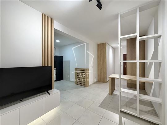 Odlična investiciona prilika – lux garsonjera ID#1