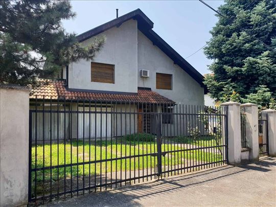 Sremčica, kuća 398m2, 16 ari, sve uknjiženo