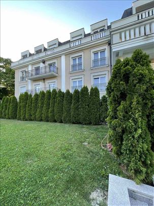Dedinje, terasa 40m2, garaža