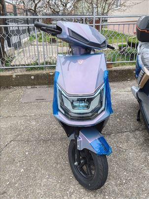 Električni Skuter GT,60V,50km/H,Skuter na BATERIJE