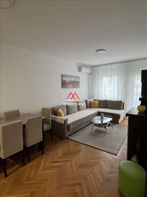 Jednoiposoban stan - 46m2 + parking mesto