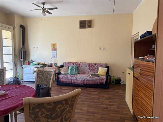 Mali Mokri Lug, 700(T) na 12,5a, nezavršeno, PR+2