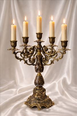 Međusobno jedinstveni antikni komadi