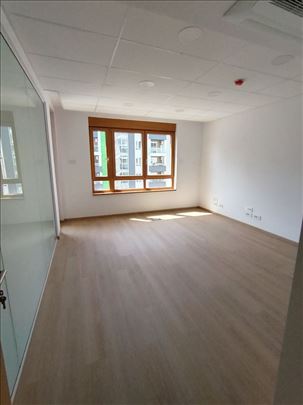 Novo,Elixir garden,4 kancelarije,2 terase, parking