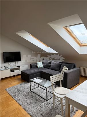 Potpuno opremljen stan u potkrovlju
