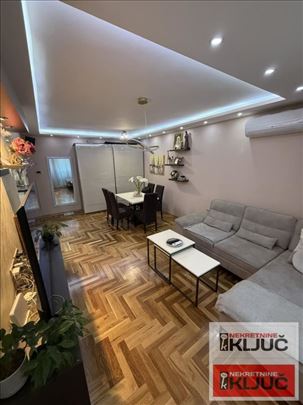 Riblja Pijaca, 42m2, Jednoiposoban, Renoviran, Nam