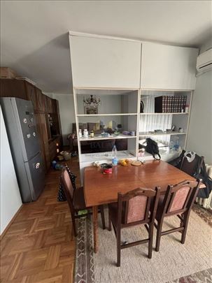 Dvosoban sa mogućnošću adaptacije u dvoiposoban!
