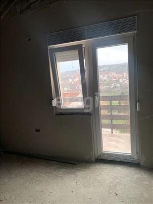 Stan u Kaluđerici — kredit je moguće!