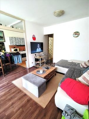 Uknjižen dvoiposoban stan - odlična prilika ID#938