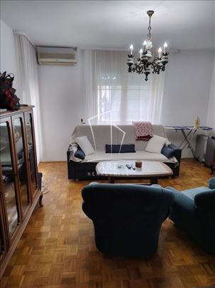 Đeram pijaca, Vojvode Bogdana, 53m2 ID#14830