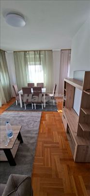 Izdajem dvoipsoban stan,nov, 57m2