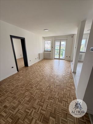 Jednoiposoban stan 55m² – Adamovićevo naselje, 3. 
