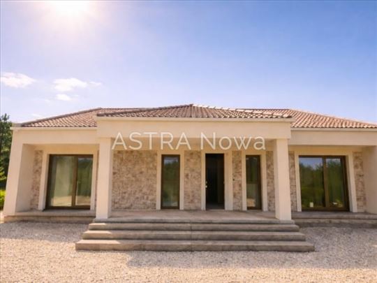 Luksuzna kuća kod La Montanja restorana