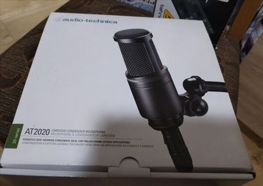 Prodajem mikrofon i pop filter