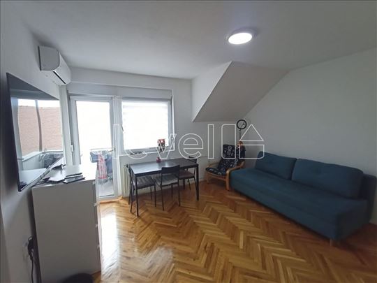 Stan,Novi Sad,Bulevar Evrope,kv: 44.00