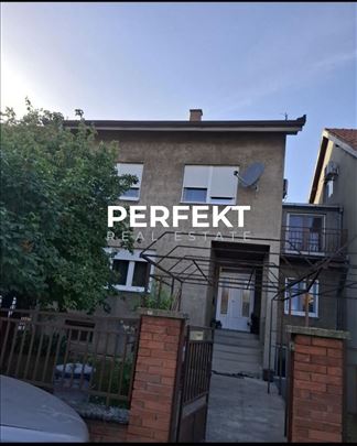 Starčevo, spratna kuća 273m2 na 2,97 ari 5km od Pa
