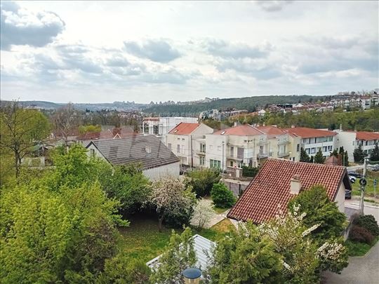 Dedinje, Miće Orlovića, 3.0