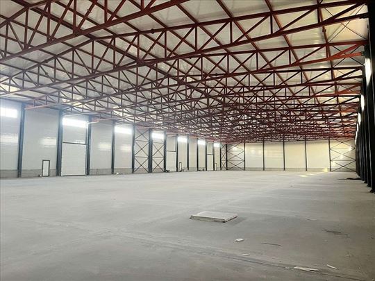Dobanovačka petlja,magacin 500m2