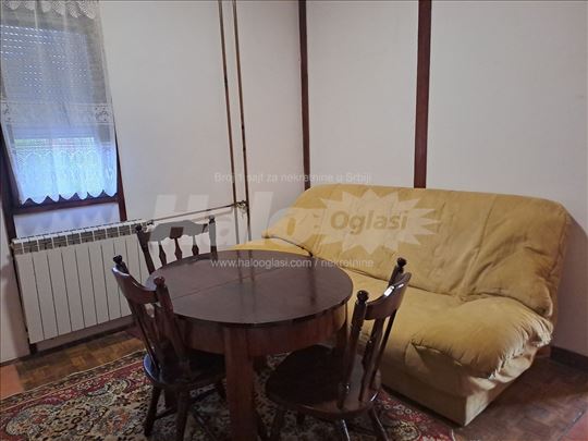 Izdaje se namešten – 40m² vrlo povoljno, ZveZdara