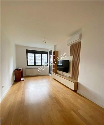 Lux, novogradnja, 2.5, Vrtovi Ceraka