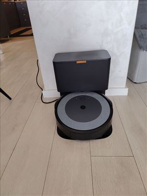 Robot Combo i5+ za usisavanje i pranje