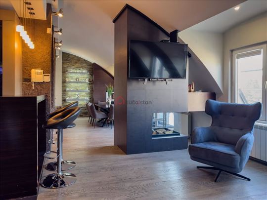 Stan sa Prelepim pogledom i 2 Garažna mesta