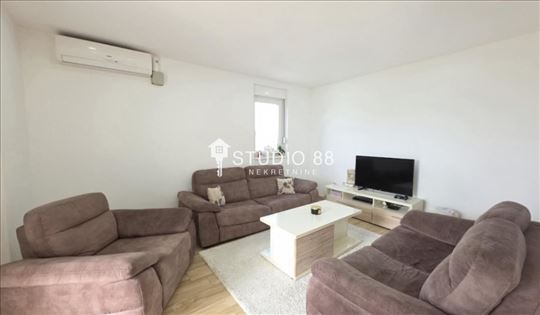 Zrenjanin, Širi Centar, Stan, 4.0, 103m2