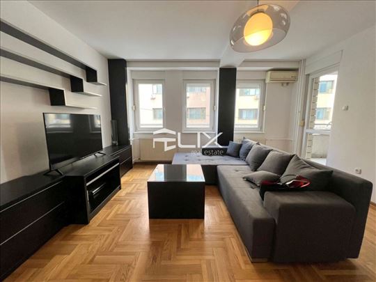 Centar, Porečka - 3.0 sa garažnim mestom