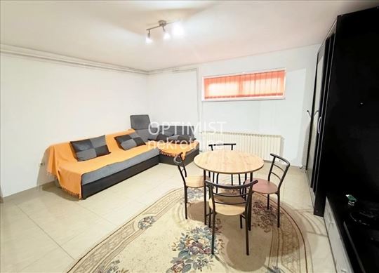 Čubura, Daničareva, uknjižen, odmah useljiv ID#342