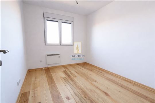 Funkcionalan. trosoban stan na Kotežu