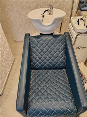 Hitno prodajem šamponjeru i 2 friz.stolice,polovno