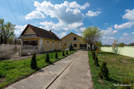 Kuća 147 + lokal 65+200 na 18 ari placa, Belegiš