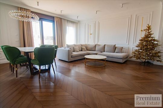 Lux, opremljen penthouse Vracar, mereno 132m2
