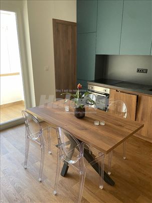 Sunčan, moderan dvosoban stan 