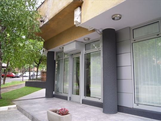 Pogodan za razne delatnosti, bašta, ID 25567
