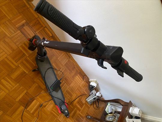 Prodajem elektricni trotinet 50 eur