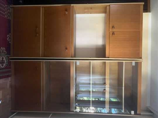 Prodajem ormar sa vise delova