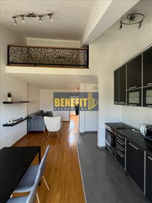 Trosoban stan 58 m², Centar, Stari Grad