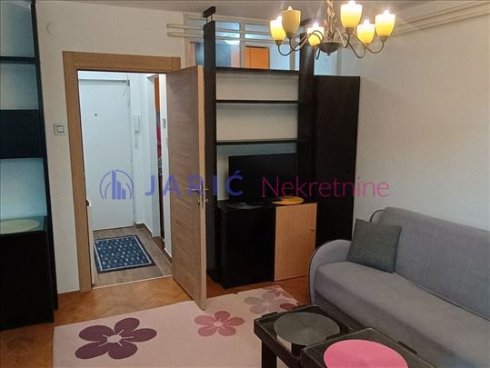 33m2.1.0. Oaza mira na Autokomandi – Renoviran 