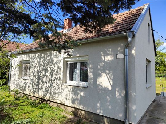 Batajnica, Mladih gorana, uknjižene kuće i garaže