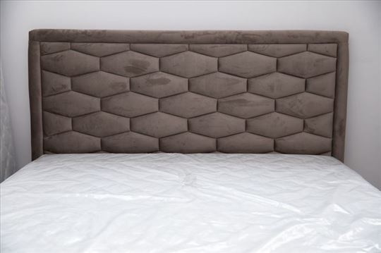 Francuski ležaj Madrid